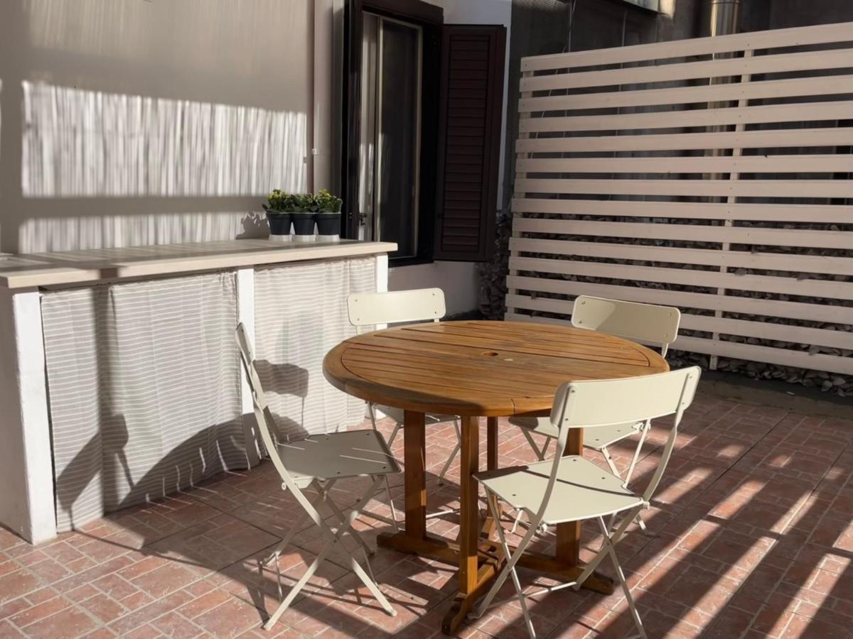 Casa In Centro Con Terrazzo Bari Exterior foto
